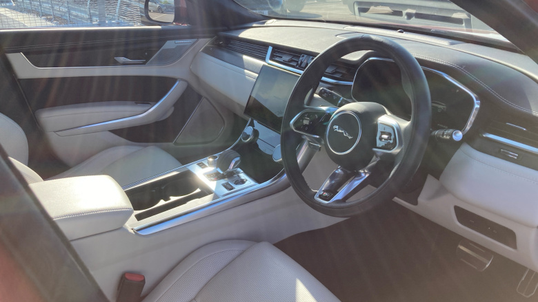 Jaguar XF 2.0 D200 R-Dynamic HSE 5dr Auto AWD Diesel Estate